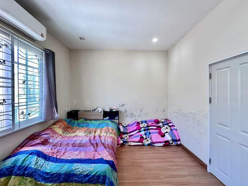 Golden Town Sriracha-Assumption, Chon Buri (Pattaya), Kaokilo, Surasak, Si Racha, Chon Buri (Pattaya), 4 Bedrooms, 131 sqm, Townhouse For Sale, by The Best Property ปิ่น, 500341259 - DDproperty.com