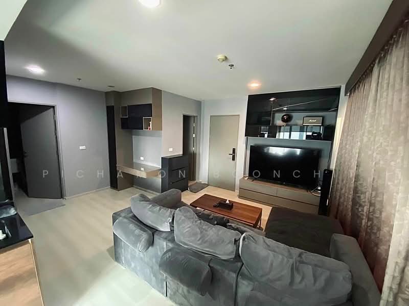 Life Ratchadapisek, Bangkok, 279 Ratchadapisaek Road, Huai Khwang, Bangkok, 2 Bedrooms, 66 sqm, Condo For Sale, by Pichamon Boonchit, 500341318 - DDproperty.com