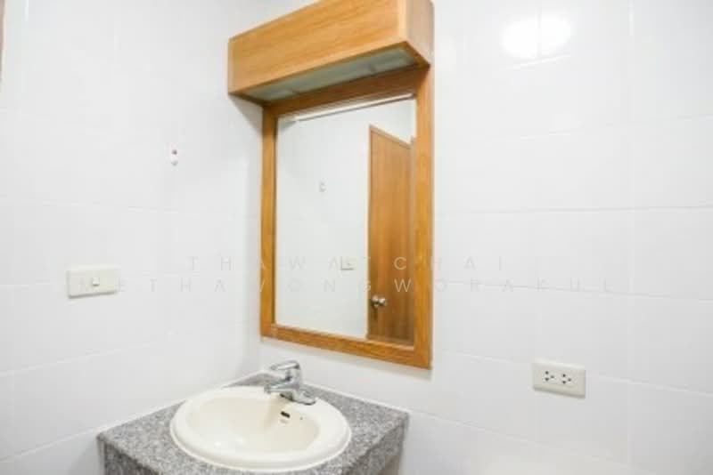Liberty Park 2, Bangkok, 55 Soi Sukhumvit 11, Khlongtoei Nua, Watthana, Bangkok, 2 Bedrooms, 123 sqm, Condo For Sale, by Thawatchai Methawongworakul, 500341332 - DDproperty.com