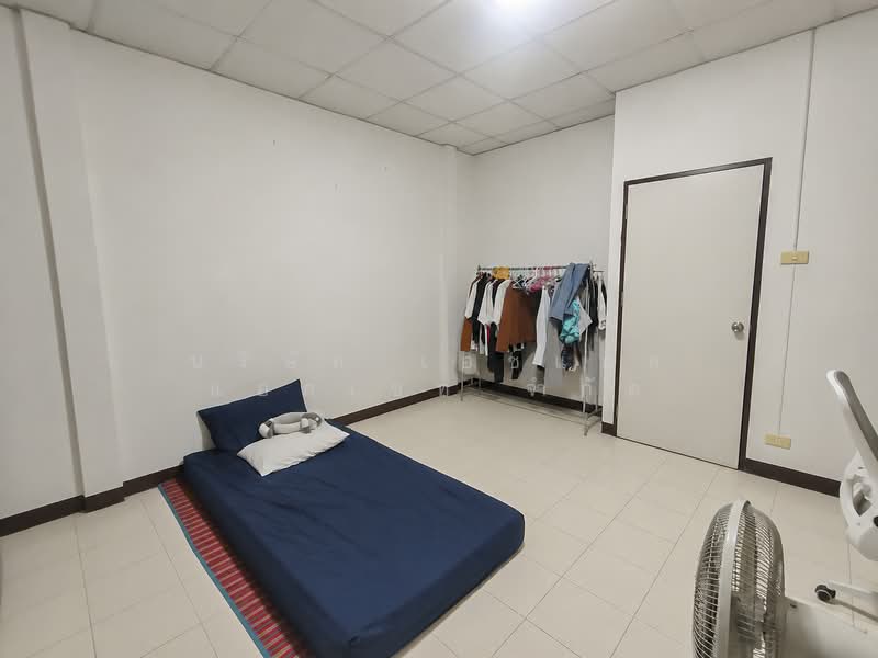 Two-story townhouse in Klom Phirun Village, Phraek Sa, Samut Prakan, Phraeksa, Muang Samut Prakarn, Samut Prakan, 3 Bedrooms, 110 sqm, Townhouse For Sale, by บริษัท เอชแอล แอสเซท จำกัด, 500341344 - DDproperty.com