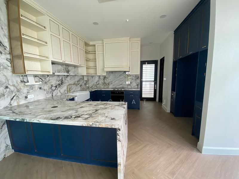Nantawan Rama 9 - New Krungthepkreetha, Bangkok, Saphan Sung, Bangkok, 5 Bedrooms, 608 sqm, Single Detached House For Sale, by Parichat J, 500341388 - DDproperty.com