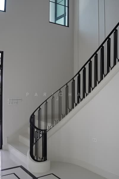 Nantawan Rama 9 - New Krungthepkreetha, Bangkok, Saphan Sung, Bangkok, 5 Bedrooms, 608 sqm, Single Detached House For Sale, by Parichat J, 500341388 - DDproperty.com