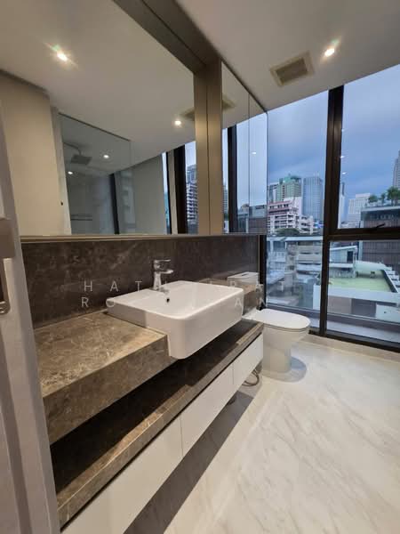 Fynn Asoke, Bangkok, 28 Sukhumvit 10 Alley, Khlong Toei, Bangkok, 2 Bedrooms, 62 sqm, Condo For Rent, by Hathairat Rookphan , 500341402 - DDproperty.com