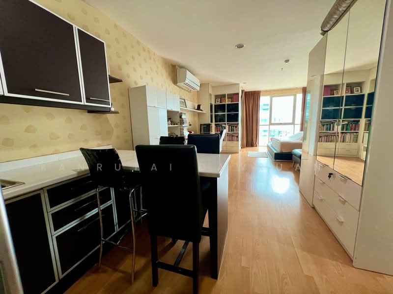 St Louis Grand Terrace, Bangkok, Soi Sathon 11 S Sathon Rd, Yan Nawa, Sathon, Bangkok, Studio, 47 sqm, Condo For Sale, by Kanrutai Dawruang, 500341413 - DDproperty.com
