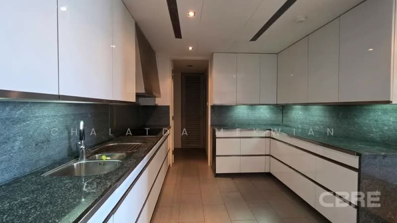 The Met Sathorn, Bangkok, 123 South Sathorn Road, Thung Maha Mek, Sathon, Bangkok, 3 Bedrooms, 192 sqm, Condo For Sale, by Chalatda Mekwian, 500341414 - DDproperty.com