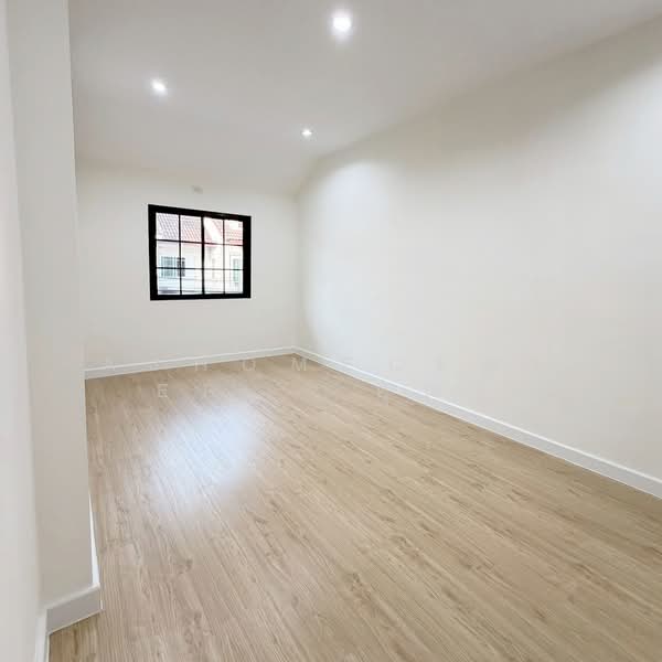 Moobaan Euapracha Nuanchan, Bangkok, Nawamin Road, Nuan Chan, Bueng Kum, Bangkok, 3 Bedrooms, 110 sqm, Townhouse For Sale, by AJHOMECENTER - คุณบู้, 500341423 - DDproperty.com