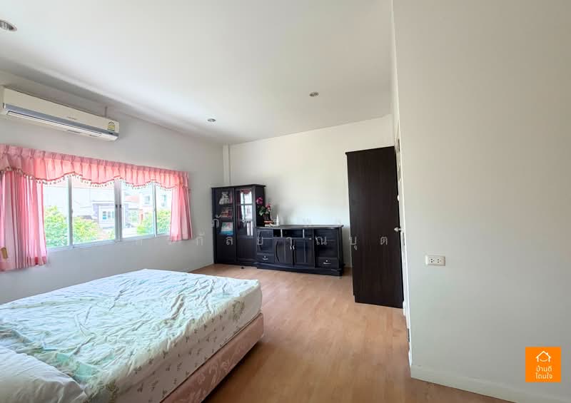 Parinyalak Wongwan Sathorn, Bangkok, Bang Khae, Bangkok, 4 Bedrooms, 224 sqm, Townhouse For Sale, by ภัทรพล ศรีกัลยาณบุตร, 500341456 - DDproperty.com