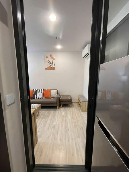 XT Huaikhwang, Bangkok, 244 Ratchadaphisek Road, Huai Khwang, Bangkok, 1 Bedroom, 35 sqm, Condo For Rent, by Walapa Jidbumrungsakun, 500341475 - DDproperty.com