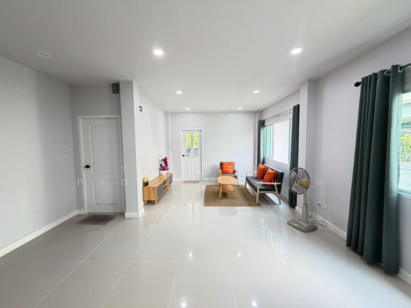 Vista Ville Lam Luk Ka Klong 3 : วิสต้าวิลล์ ลำลูกกา คลอง 3, ปทุมธานี, ลาดสวาย, ลำลูกกา, ปทุมธานี, 325 ตร.ม., บ้านเดี่ยว ขาย, โดย The Best Property แอน, 500341513 - DDproperty.com