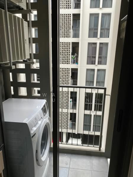 Chambers On-Nut Station, Bangkok, Soi Sukhumvit 81, Sukhumvit Road, Phra Kanong Nua, Watthana, Bangkok, 1 Bedroom, 27 sqm, Condo For Rent, by Walapa Jidbumrungsakun, 500341514 - DDproperty.com