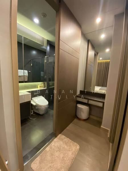 The Esse at Singha Complex, Bangkok, 1788 New Petchaburi Rd, Khlongtoei Nua, Watthana, Bangkok, 1 Bedroom, 36 sqm, Condo For Rent, by Thananith Ittitulyapong, 500341526 - DDproperty.com