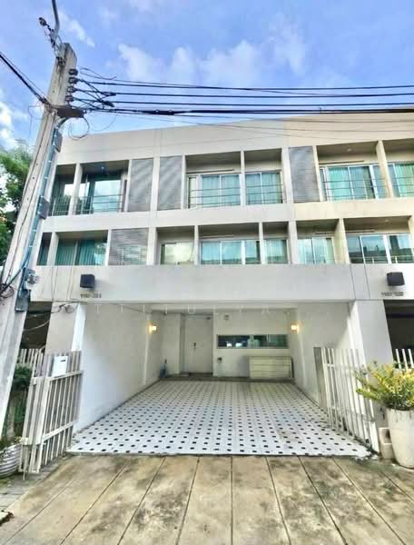 Noble Cube Pattanakarn, Bangkok, Phatthanakan Road, Suan Luang, Bangkok, 3 Bedrooms, 200 sqm, Townhouse For Rent, by Thananith Ittitulyapong, 500341541 - DDproperty.com