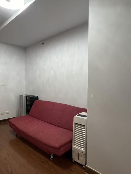 The Zest Ladprao, Bangkok, Ladprao, Jom Phon, Chatuchak, Bangkok, 1 Bedroom, 43 sqm, Condo For Rent, by Agentbkk, 500341564 - DDproperty.com