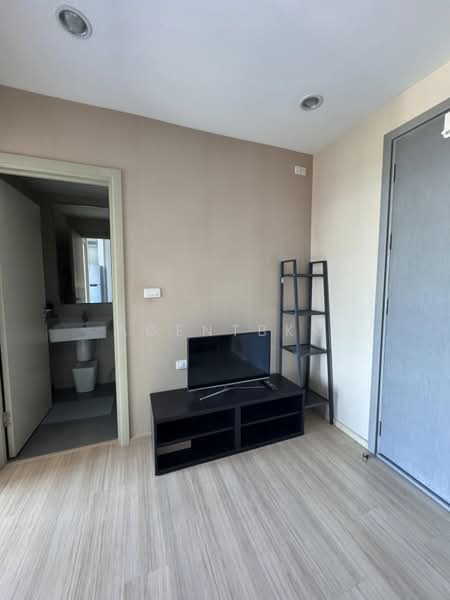 The Base Rama 9-Ramkhamhaeng, Bangkok, 3 Ramkhamhaeng Road, Hua Mak, Bang Kapi, Bangkok, 1 Bedroom, 30 sqm, Condo For Rent, by Agentbkk, 500341595 - DDproperty.com