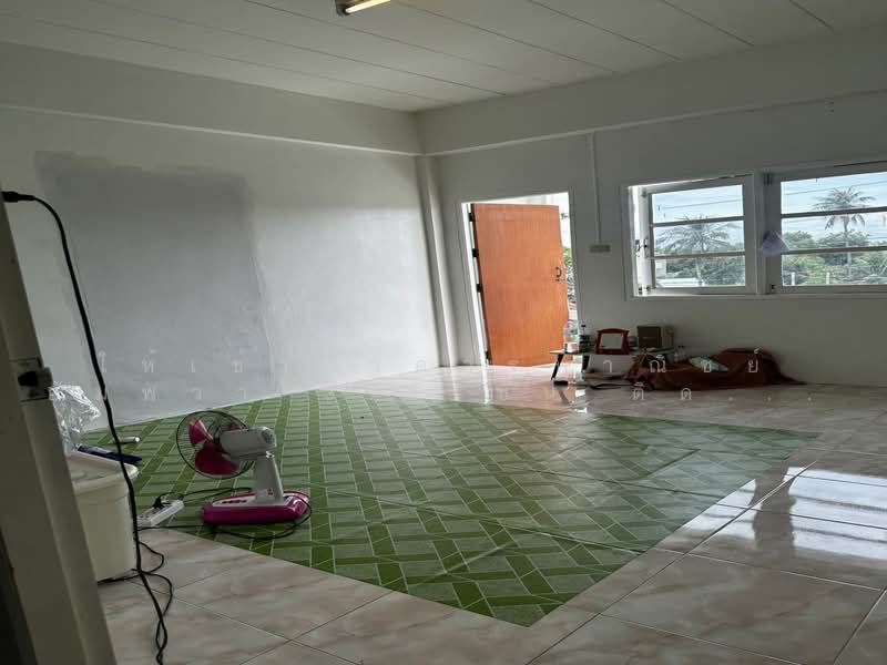 For Rent: 3.5-Storey Commercial Building in Amphawa, Samut Songkhram, Amphawa, Samut Songkhram, 2 Bedrooms, 144 sqm, Townhouse For Rent, by คุณเอ็มมี่, 500341616 - DDproperty.com