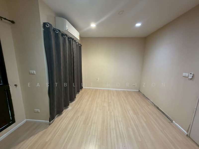 Baan Klang Muang Kalpapruek, Bangkok, Thonburi Court Road, Bang Wa, Phasi Charoen, Bangkok, 3 Bedrooms, 135 sqm, Townhouse For Sale, by Eastblue Horizon, 500341665 - DDproperty.com