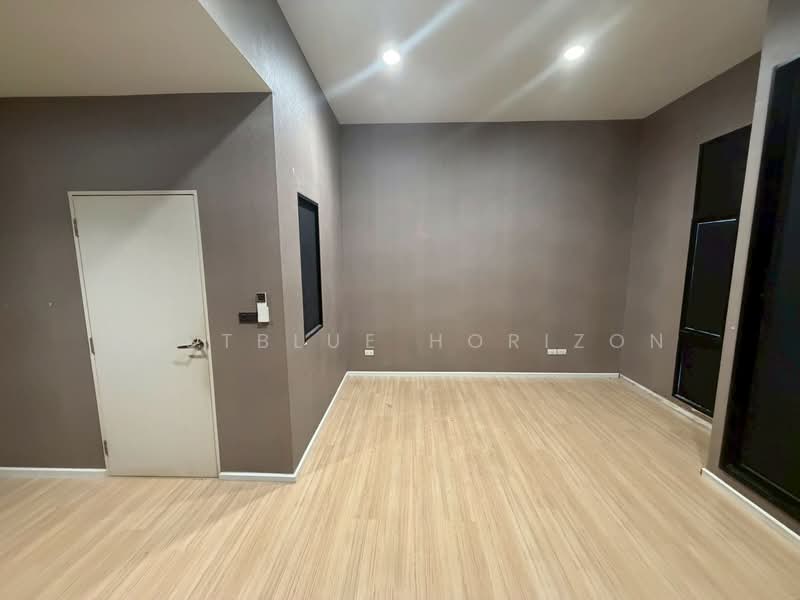 Baan Klang Muang Kalpapruek, Bangkok, Thonburi Court Road, Bang Wa, Phasi Charoen, Bangkok, 3 Bedrooms, 135 sqm, Townhouse For Sale, by Eastblue Horizon, 500341665 - DDproperty.com