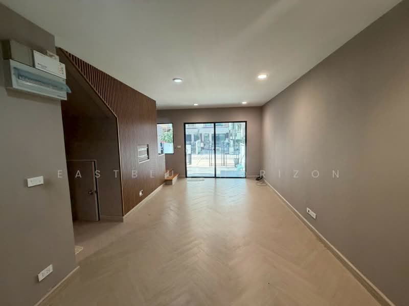 Baan Klang Muang Kalpapruek, Bangkok, Thonburi Court Road, Bang Wa, Phasi Charoen, Bangkok, 3 Bedrooms, 135 sqm, Townhouse For Sale, by Eastblue Horizon, 500341665 - DDproperty.com