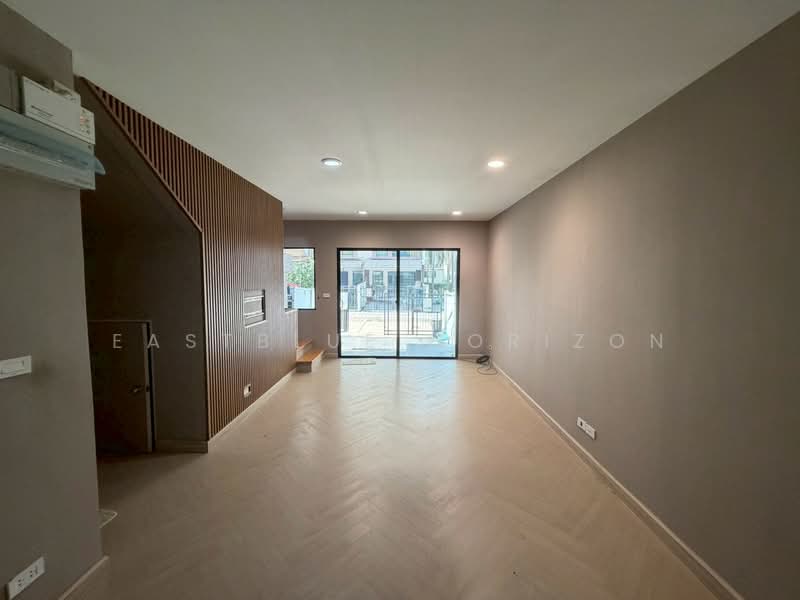 Baan Klang Muang Kalpapruek, Bangkok, Thonburi Court Road, Bang Wa, Phasi Charoen, Bangkok, 3 Bedrooms, 135 sqm, Townhouse For Sale, by Eastblue Horizon, 500341665 - DDproperty.com