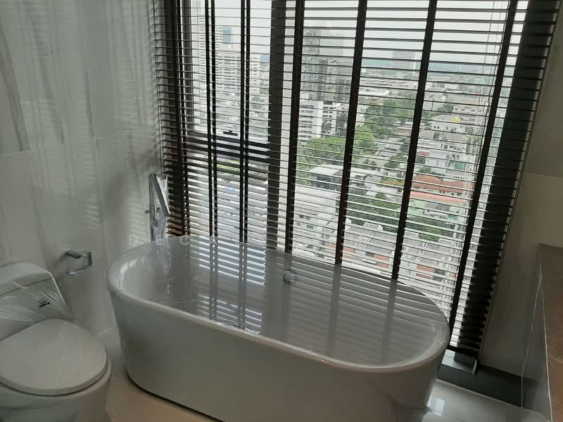 Kraam Sukhumvit 26, Bangkok, 55 Soi Sukhumvit 26 Sukhumvit Road, Khong Tan, Khlong Toei, Bangkok, 2 Bedrooms, 108 sqm, Condo For Rent, by Decalf Simon, 500341673 - DDproperty.com