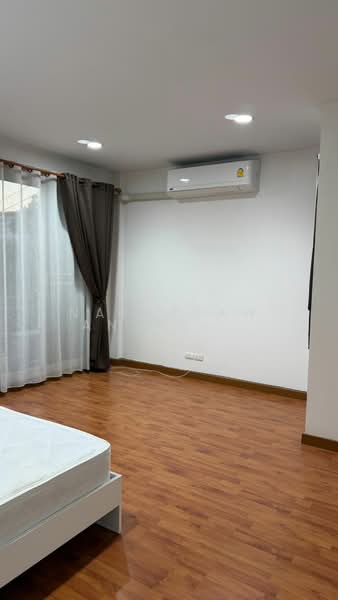 Baan Klang Muang S-Sense Onnuch-Wongwan : บ้านกลางเมือง เอสเซ้นส์ อ่อนนุช – วงแหวน, กรุงเทพ, ถนนลาดกระบัง, ลาดกระบัง, กรุงเทพ, 180 ตร.ม., ทาวน์เฮ้าส์ ให้เช่า, โดย Napatsawan Tamjorhor, 500341692 - DDproperty.com
