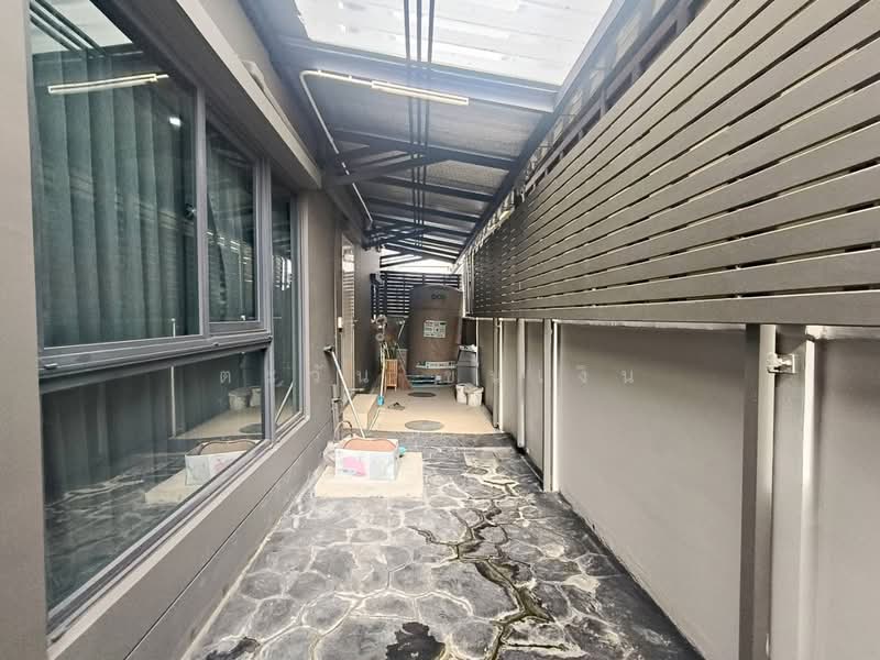 Baan Klang Muang The Edition Rama 9-Krungthep Kreetha, Bangkok, Kanchanaphisek Road 23, Saphan Sung, Saphan Sung, Bangkok, 4 Bedrooms, 218 sqm, Semi-Detached House (Twin House) For Sale, by ตะวัน ขันเงิน, 500341698 - DDproperty.com