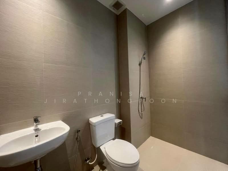 Residential Home Office รัชดา 32 #ใกล้MRTลาดพร้าว, กรุงเทพ, จันทรเกษม, จตุจักร, กรุงเทพ, 901 ตร.ม., วิลล่า ให้เช่า, โดย Pranisa Jirathongpoon, 500341699 - DDproperty.com