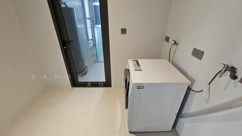 Vittorio 39, Bangkok, 8 Sukhumvit, Khlong Tan Nua, Watthana, Bangkok, 2 Bedrooms, 137 sqm, Condo For Rent, by BANGKOK PROPERTY AGENTS, 500341749 - DDproperty.com