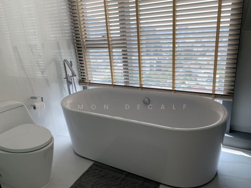 Kraam Sukhumvit 26, Bangkok, 55 Soi Sukhumvit 26 Sukhumvit Road, Khong Tan, Khlong Toei, Bangkok, 2 Bedrooms, 110 sqm, Condo For Rent, by Simon Decalf, 500341758 - DDproperty.com