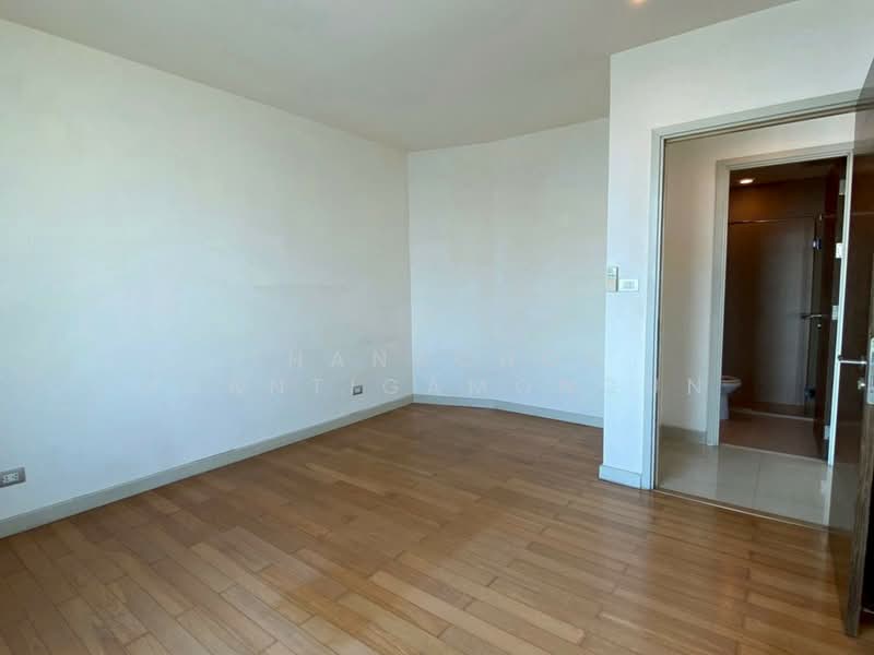 Watermark Chaophraya, Bangkok, Soi Charoennakorn 39-41, Charoennakorn Road, Bang Lam Phu Lang, Khlong San, Bangkok, 3 Bedrooms, 145 sqm, Condo For Rent, by Thanachot Khantigamongun, 500341786 - DDproperty.com