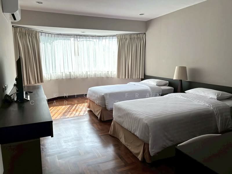 Baan Suanpetch, Bangkok, 18 Soi Sukhumvit 39, Khlong Tan Nua, Watthana, Bangkok, 2 Bedrooms, 135 sqm, Condo For Rent, by Knight Frank Chartered (Thailand) Co.,Ltd, 500341796 - DDproperty.com