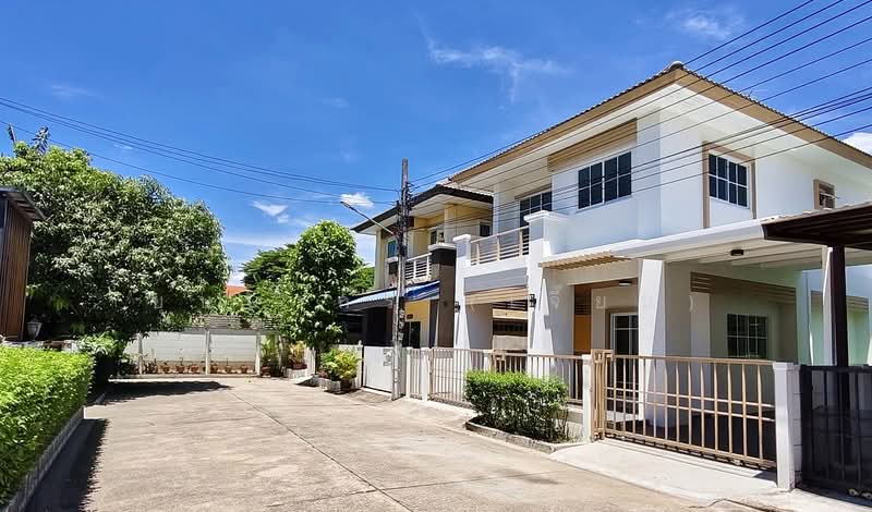 Villa Kunalai 1 Bangbuathong, Nonthaburi, Soi Wat Lat Pla Duk, Bang Rak Pattana, Bang Bua Thong, Nonthaburi, 3 Bedrooms, 150 sqm, Single Detached House For Sale, by บุษบากร (เจี๊ยบ), 500341800 - DDproperty.com