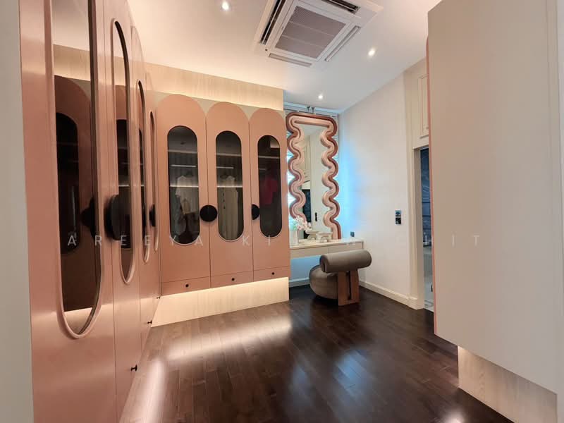 Grand Bangkok Boulevard Krungthepkritha, Bangkok, Srinakarin-Romklao Road, Khlong Sam Prawet, Lat Krabang, Bangkok, 4 Bedrooms, 447 sqm, Single Detached House For Sale, by Areeya Kingwichit, 500341943 - DDproperty.com