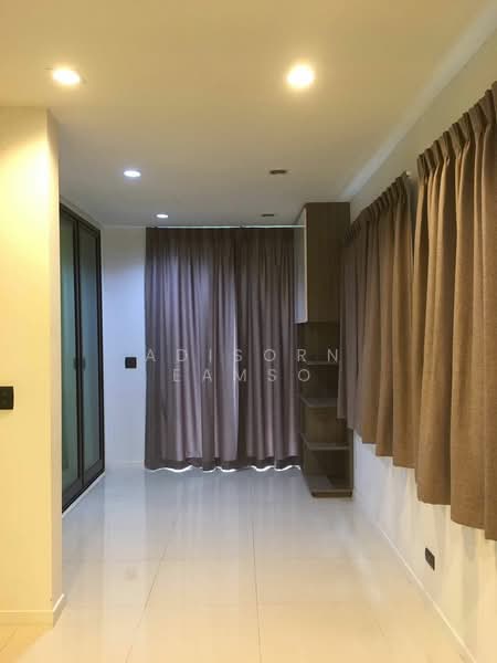 Private Nirvana Residence North-East, Bangkok, Soi Yothin Phatthana 11 Yak 7, Khlong Chan, Bang Kapi, Bangkok, 3 Bedrooms, 340 sqm, Single Detached House For Sale, by Adisorn Eamso, 500342056 - DDproperty.com