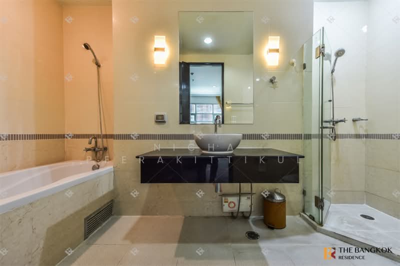 Baan Klang Krung Siam-Pathumwan, Bangkok, Petchburi Road, Thanon Phetchaburi, Ratchathewi, Bangkok, 2 Bedrooms, 86 sqm, Condo For Rent, by Nicha Peerakittikul, 500342080 - DDproperty.com