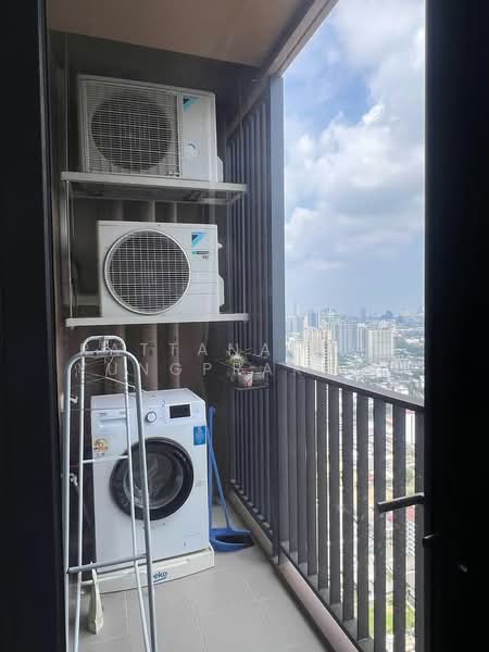 Oka Haus Sukhumvit 36, Bangkok, 3399 Rama 4 Road, Khong Tan, Khlong Toei, Bangkok, 1 Bedroom, 35 sqm, Condo For Rent, by Rattanaphon Yungprakhon, 500342152 - DDproperty.com
