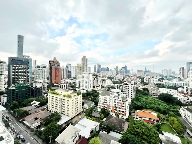 D.S. Tower 1 Sukhumvit 33, Bangkok, Soi Phrom Chit, Khlong Tan Nua, Watthana, Bangkok, 3 Bedrooms, 205 sqm, Condo For Sale, by Kla Chinworapanya, 500342163 - DDproperty.com