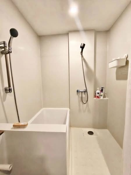 Blossom Condo @ Sathorn-Charoenrat : บลอสซั่ม คอนโด สาทร-เจริญราษฎร์, กรุงเทพ, ถนนเจริญราษฎร์, ทุ่งวัดดอน, สาทร, กรุงเทพ, 62 ตร.ม., คอนโด ให้เช่า, โดย Rattanaphon Yungprakhon, 500342170 - DDproperty.com