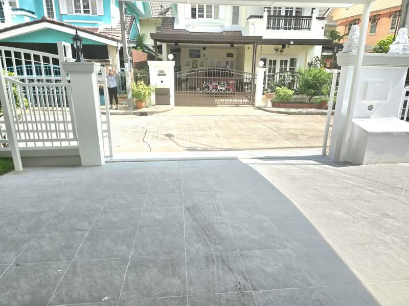 Parkway Chalet Ramkhamhaeng, Bangkok, 103 Ramkhamhaeng Road, Min Buri, Bangkok, 4 Bedrooms, 200 sqm, Single Detached House For Sale, by นภัสศรณ์ วงศ์สินไทยกร (นันท์), 500342216 - DDproperty.com