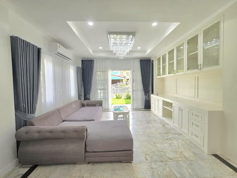 Parkway Chalet Ramkhamhaeng : พาร์คเวย์ ชาเล่ต์ รามคำแหง, กรุงเทพ, 103 ถนน รามคำแหง, มีนบุรี, มีนบุรี, กรุงเทพ, 200 ตร.ม., บ้านเดี่ยว ขาย, โดย นภัสศรณ์ วงศ์สินไทยกร (นันท์), 500342216 - DDproperty.com