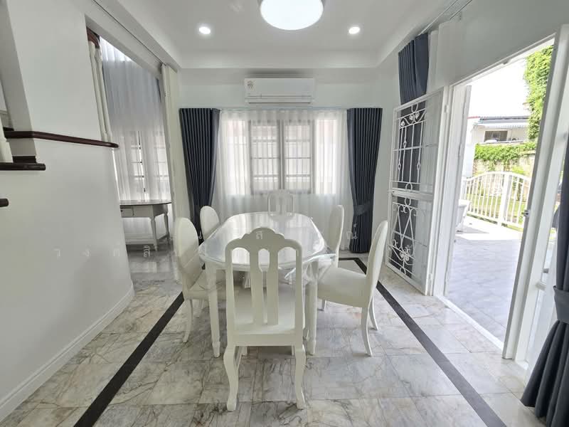 Parkway Chalet Ramkhamhaeng : พาร์คเวย์ ชาเล่ต์ รามคำแหง, กรุงเทพ, 103 ถนน รามคำแหง, มีนบุรี, มีนบุรี, กรุงเทพ, 200 ตร.ม., บ้านเดี่ยว ขาย, โดย นภัสศรณ์ วงศ์สินไทยกร (นันท์), 500342216 - DDproperty.com
