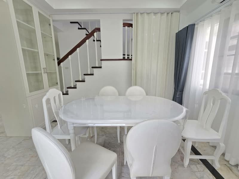 Parkway Chalet Ramkhamhaeng : พาร์คเวย์ ชาเล่ต์ รามคำแหง, กรุงเทพ, 103 ถนน รามคำแหง, มีนบุรี, มีนบุรี, กรุงเทพ, 200 ตร.ม., บ้านเดี่ยว ขาย, โดย นภัสศรณ์ วงศ์สินไทยกร (นันท์), 500342216 - DDproperty.com