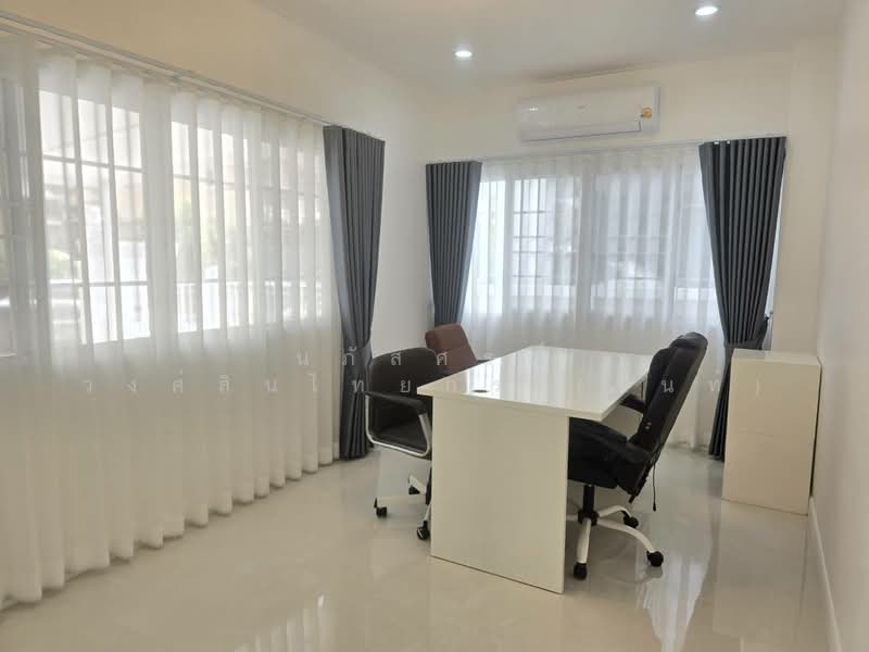 Parkway Chalet Ramkhamhaeng, Bangkok, 103 Ramkhamhaeng Road, Min Buri, Bangkok, 4 Bedrooms, 200 sqm, Single Detached House For Sale, by นภัสศรณ์ วงศ์สินไทยกร (นันท์), 500342216 - DDproperty.com
