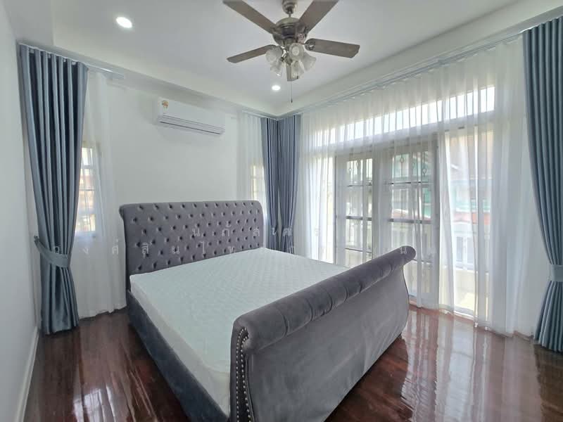Parkway Chalet Ramkhamhaeng : พาร์คเวย์ ชาเล่ต์ รามคำแหง, กรุงเทพ, 103 ถนน รามคำแหง, มีนบุรี, มีนบุรี, กรุงเทพ, 200 ตร.ม., บ้านเดี่ยว ขาย, โดย นภัสศรณ์ วงศ์สินไทยกร (นันท์), 500342216 - DDproperty.com