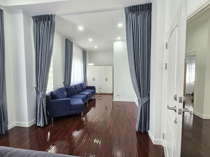 Parkway Chalet Ramkhamhaeng : พาร์คเวย์ ชาเล่ต์ รามคำแหง, กรุงเทพ, 103 ถนน รามคำแหง, มีนบุรี, มีนบุรี, กรุงเทพ, 200 ตร.ม., บ้านเดี่ยว ขาย, โดย นภัสศรณ์ วงศ์สินไทยกร (นันท์), 500342216 - DDproperty.com