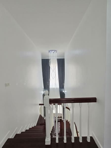 Parkway Chalet Ramkhamhaeng : พาร์คเวย์ ชาเล่ต์ รามคำแหง, กรุงเทพ, 103 ถนน รามคำแหง, มีนบุรี, มีนบุรี, กรุงเทพ, 200 ตร.ม., บ้านเดี่ยว ขาย, โดย นภัสศรณ์ วงศ์สินไทยกร (นันท์), 500342216 - DDproperty.com