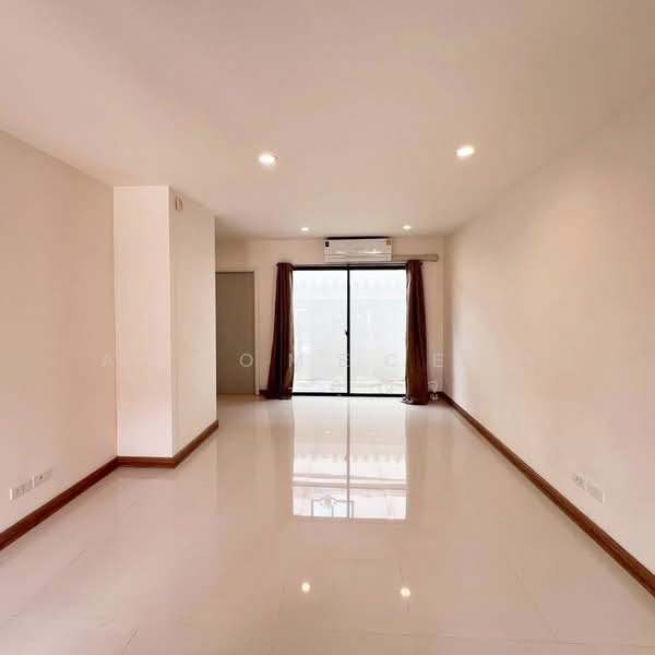 Natura Trend Rattanathibet-Ratchapruek, Nonthaburi, 11 Soi Bang Len 21, Bang Len, Bang Yai, Nonthaburi, 3 Bedrooms, 116 sqm, Townhouse For Sale, by AJHOMECENTER -คุณจูน, 500342220 - DDproperty.com