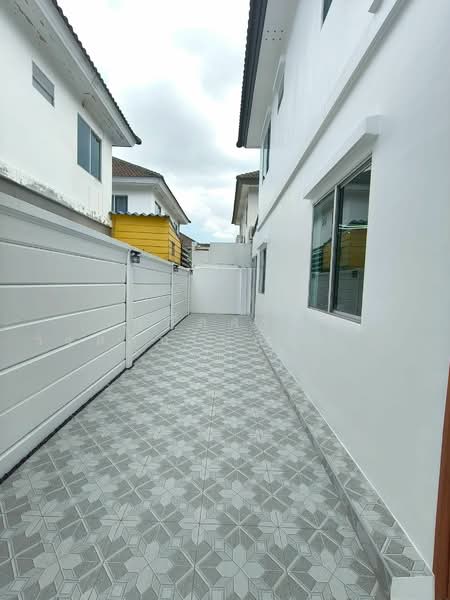 Pruksa Ville 55 Wongwaen-Ramintra : พฤกษาวิลล์ 55 วงแหวน-รามอินทรา, กรุงเทพ, ซอย สุเหร่าคลองหนึ่ง 13, บางชัน, คลองสามวา, กรุงเทพ, 92 ตร.ม., ทาวน์เฮ้าส์ ขาย, โดย นภัสศรณ์ วงศ์สินไทยกร (นันท์), 500342225 - DDproperty.com