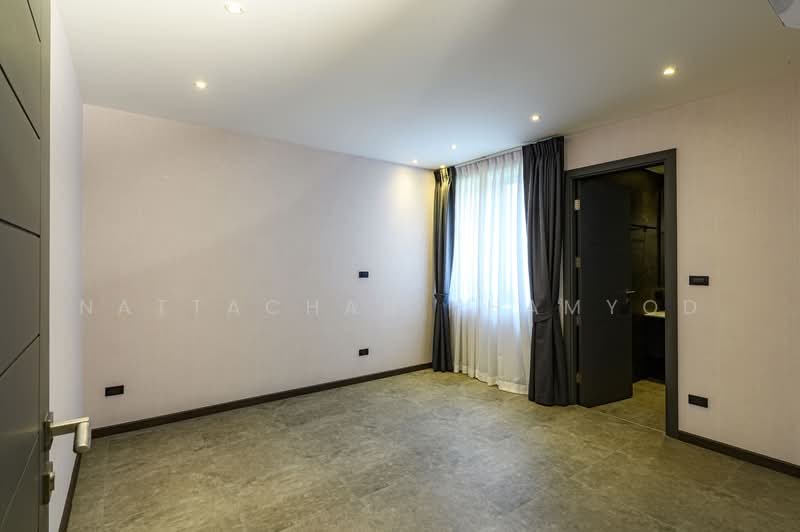 Luxury Pool Villa in Central Chiang Mai, Chiang Mai, , Wat Khet, Muang Chiang Mai, Chiang Mai, 3 Bedrooms, 256 sqm, Villa For Sale, by Nattachan Khamyod, 500342233 - DDproperty.com