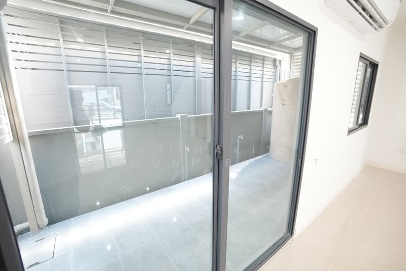 Baan Klang Mueng The Edition Pinklao-Borom 2, Bangkok, Suan Phak Road, Taling Chan, Taling Chan, Bangkok, 3 Bedrooms, 151 sqm, Semi-Detached House (Twin House) For Rent, by Ratthakit Sophonpibulkit, 500342236 - DDproperty.com